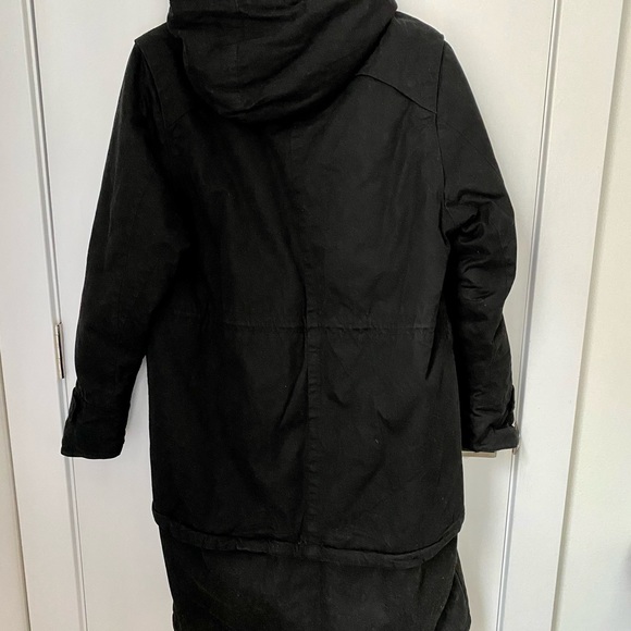 Chapter Men’s Black Coat W/ Removable Bottom Layer - Picture 5 of 5